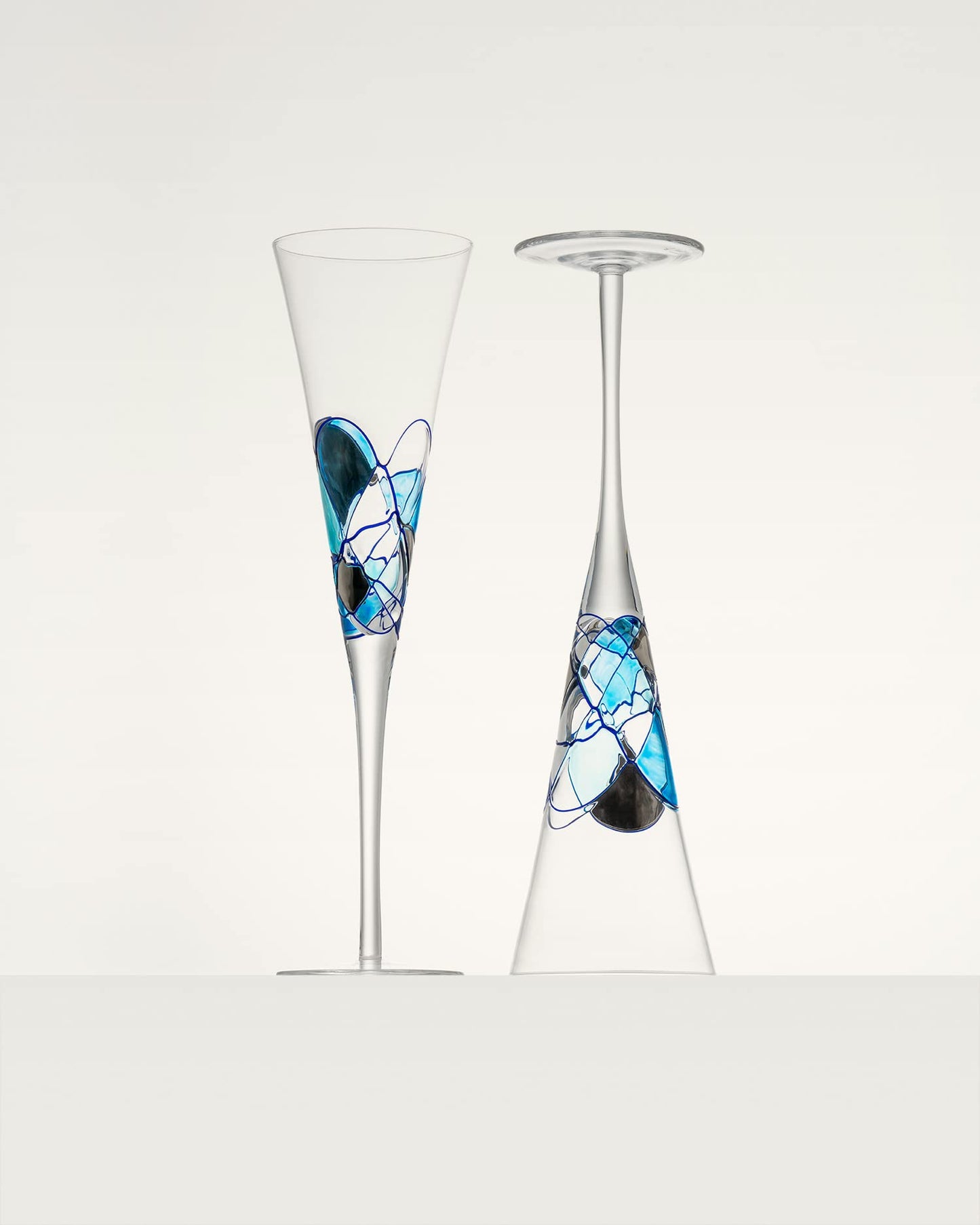 Antoni Barcelona Champagne Flute 7.5 Oz GOLD - EXCLUSIVE BOX -Unique Mouth Blown Line Hand Painted Beverage Amazing Gift Birthday Anniversary Wedding Woman Man (Set 2)