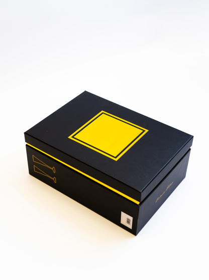 Antoni Barcelona Champagne Flute 7.5 Oz GOLD - EXCLUSIVE BOX -Unique Mouth Blown Line Hand Painted Beverage Amazing Gift Birthday Anniversary Wedding Woman Man (Set 2)