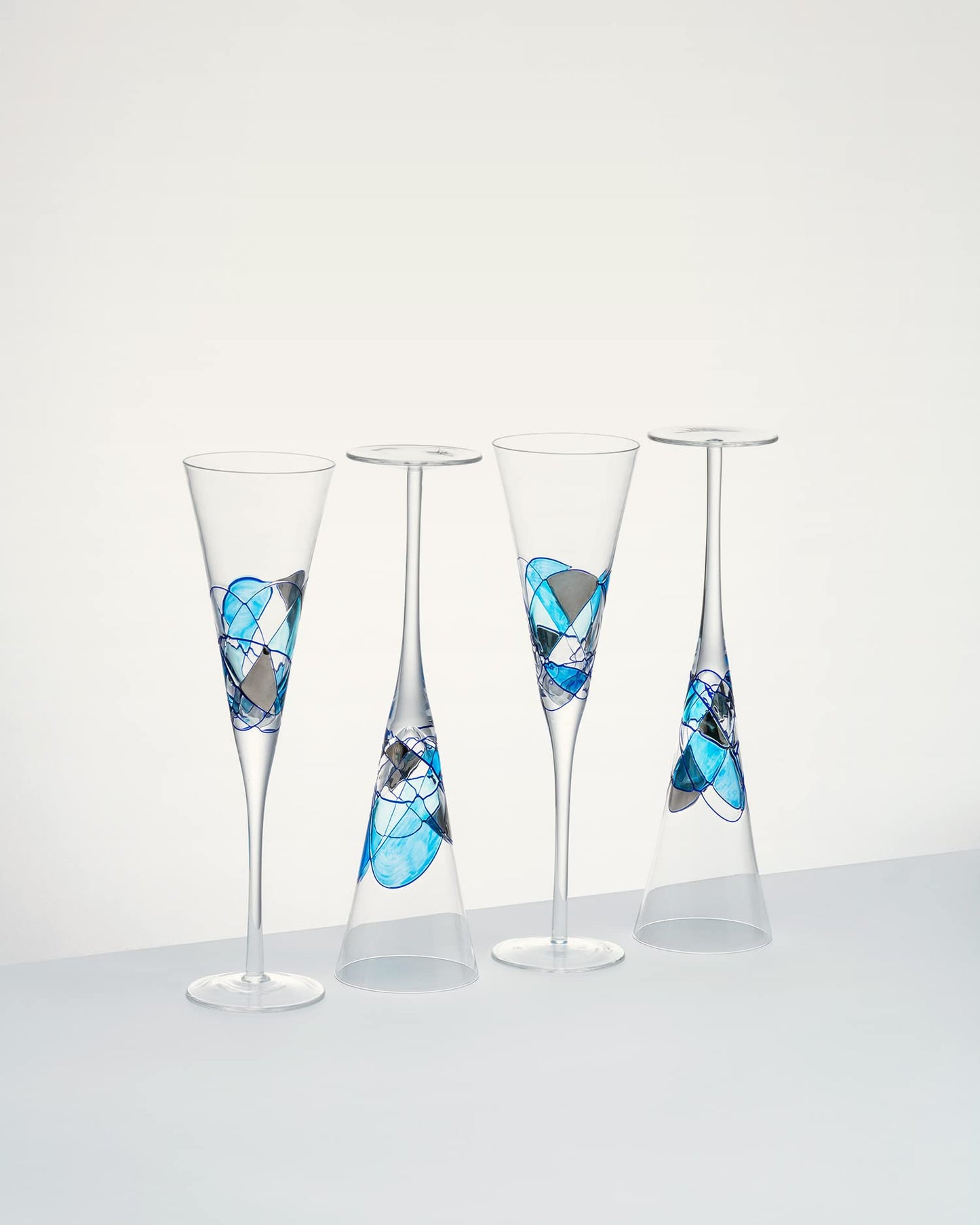 Antoni Barcelona Champagne Flute 7.5 Oz GOLD - EXCLUSIVE BOX -Unique Mouth Blown Line Hand Painted Beverage Amazing Gift Birthday Anniversary Wedding Woman Man (Set 2)