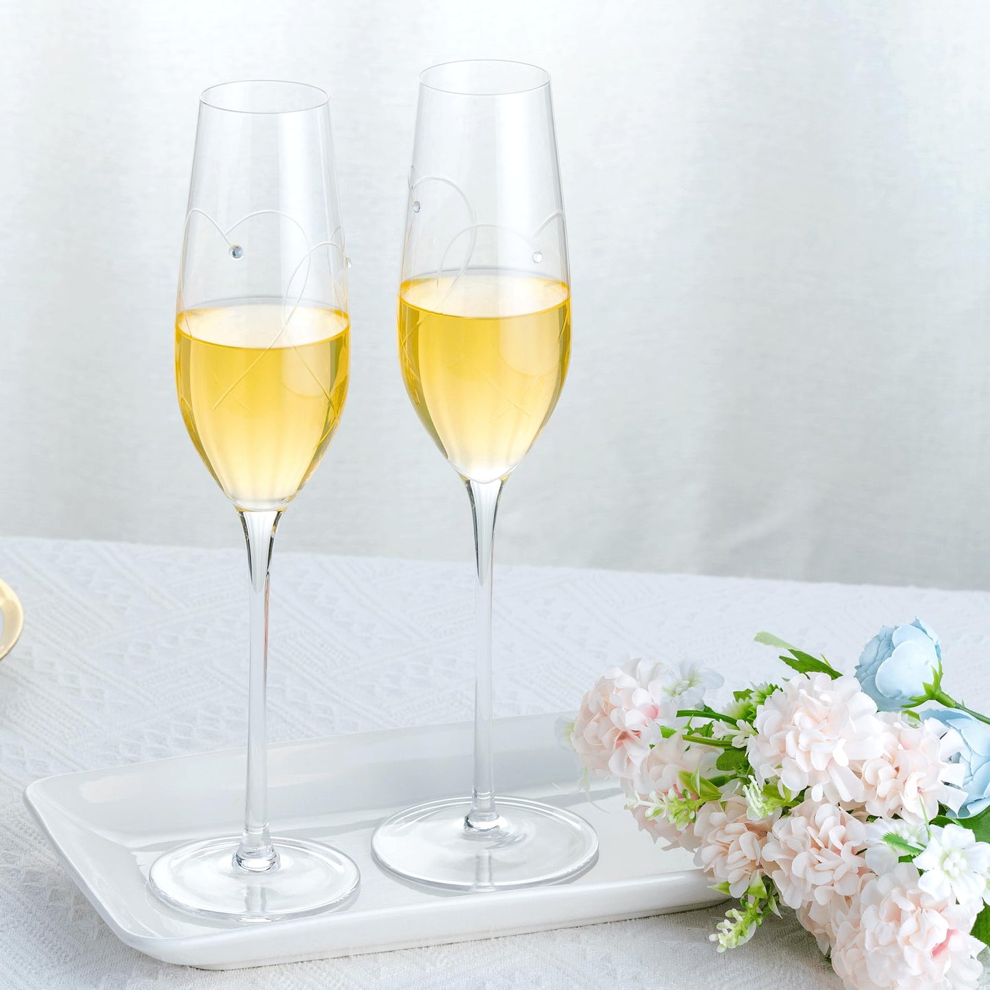 VARLKA Champagne Flutes, Wedding Champagne Gasses for Bride and Groom Set of 2 with Engraved Love Heart Design Embellished with Crystal, Wedding Presents for Couple