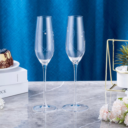 VARLKA Champagne Flutes, Wedding Champagne Gasses for Bride and Groom Set of 2 with Engraved Love Heart Design Embellished with Crystal, Wedding Presents for Couple